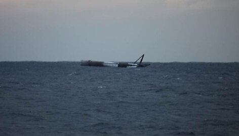 Plūduriuojanti &bdquo;Falcon 9&ldquo; raketos pakopa