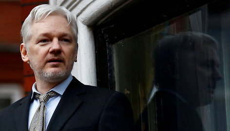 J.Assange'o advokatės patraukė į teismą JAV žvalgybą, kaltindamos ją šnipinėjimu
