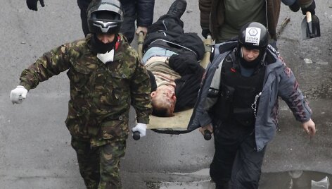 Kijeve ne&scaron;amas sužeistas protestuotojas