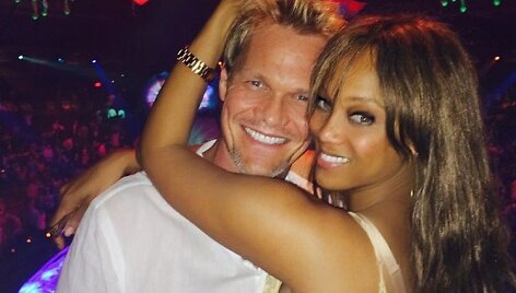 Tyra Banks ir Erikas Asla