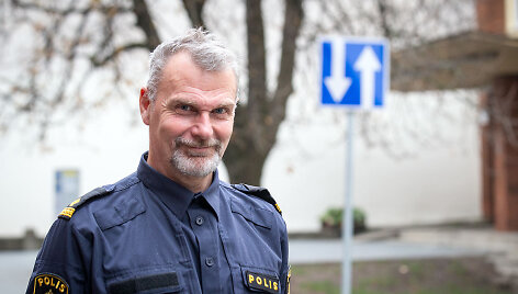 Stokholmo apskrities policijos Neapykantos nusikaltimų padalinio inspektorius ir &Scaron;vedijos LGBT policijos asociacijos įkūrėjas G&ouml;ranas Stantonas