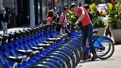 Niujorke jau galima išsinuomoti 6 000 viešųjų dviračių.