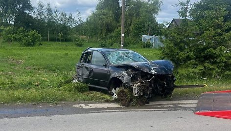 Tragedija pasibaigusi avarija Klaipėdos rajone, Veiviržėnų miestelyje