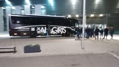 &bdquo;Žalgirio&ldquo; autobusas neleistinoje vietoje