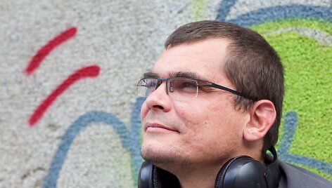 Emilis Vėlyvis