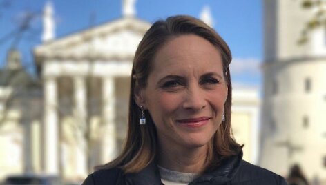 Nina Dos Santos, &bdquo;CNNMoney Europe&ldquo; redaktorė