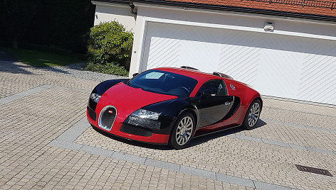 Parduodamas „Bugatti Veyron“