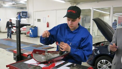 Jaunojo automechaniko 2015 konkurso finalas