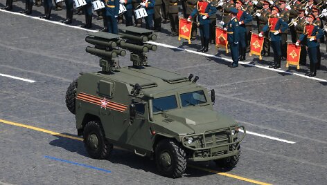 Tankų naikintojas &bdquo;Korntankų naikintojas &bdquo;Kornet-D&ldquo;. Karinis paradas Maskvos Raudonojoje aik&scaron;tėje