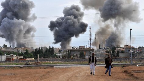 Bombarduojamas Ras al Aino miestas