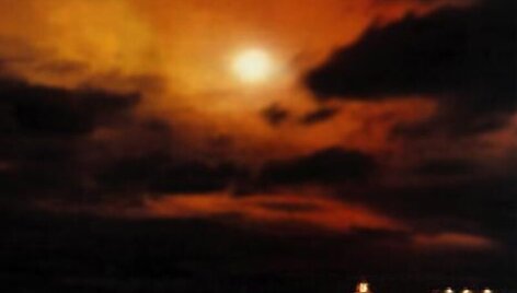 Vaizdas, kurį stebėjo Honolulu gyventojai po &bdquo;Starfish Prime&ldquo; sprogimo
