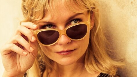 Kirsten Dunst filme &bdquo;Apsimetėlis, sukčius ir dama&ldquo;