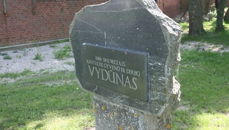 Kintuose kurį laiką gyveno ir kūrė Vydūnas