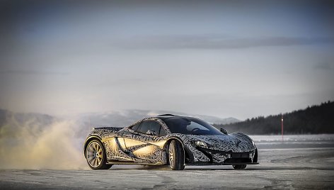 „McLaren P1“ bandymai Švedijos šiaurėje 