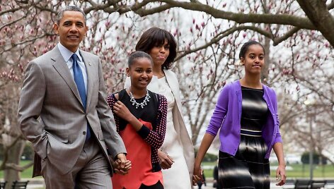 Barackas Obama su žmone Michelle ir dukromis Sasha bei Malia