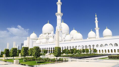 &Scaron;eicho Zayed Baltoji mečetė Abu Dabyje