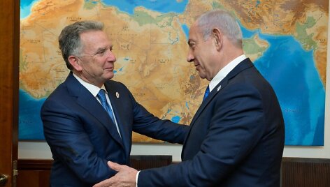 Steve'as Witkoffas ir Benjaminas Netanyahu / Maayan Toaf/Israel Gpo / ZUMAPRESS.com