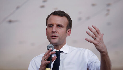  Emmanuelis Macronas 