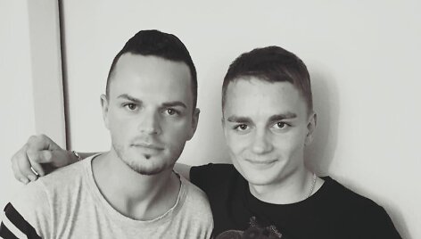 Ruslanas Kirilkinas su broliu Artiomu