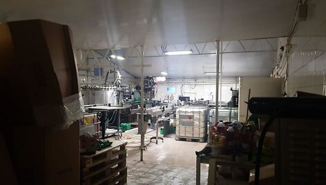 Kaune likviduotas falsifikuoto alkoholio verslas