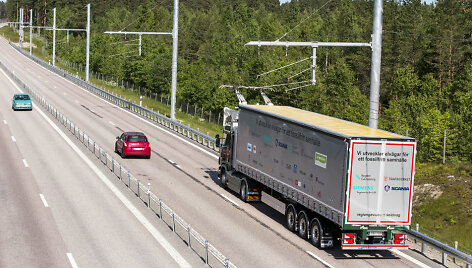 &bdquo;Scania&ldquo; revoliucija: &Scaron;vedijoje jau važinėja vilkikai-troleibusai