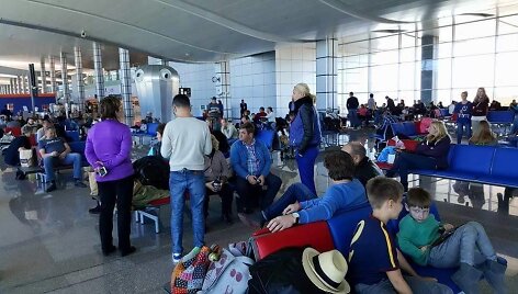 Į Lietuvą i&scaron; Egipto turintys grįžti tautiečiai užstrigo oro uoste