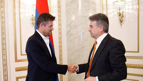 I.Laurs su Armėnijos premjeru
