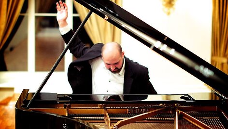 Lietuvių pianistas Justas &Scaron;ervenikas