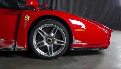 Sudaužytas &bdquo;Ferrari Enzo&ldquo;