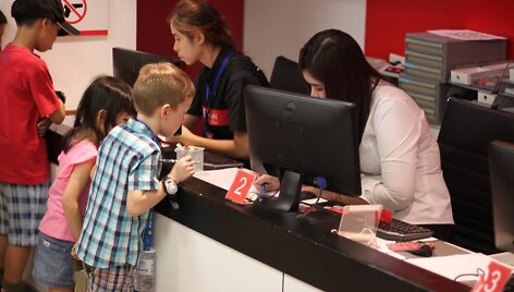 Vakaris tuoj turės savo banko kortelę