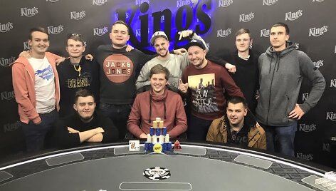 Lukas Parėdnis su draugais / organizatorių nuotr.