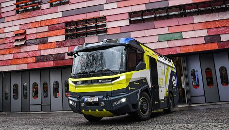&bdquo;Rosenbauer&ldquo; sukūrė pirmą pasaulyje elektrinį ugniagesių automobilį