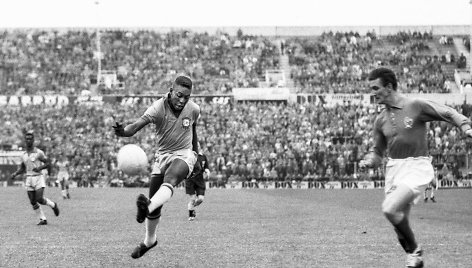 Pele per 1958 m. pasaulio čempionato mačą tarp Brazilijos ir Prancūzijos.