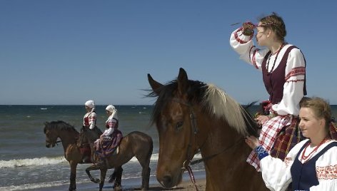 Folkloro festivalis „Parbėg laivelis“ Klaipėdoje rengiamas jau aštuntą kartą.