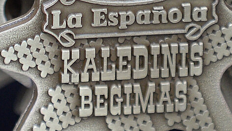 &bdquo;Kalėdinio bėgimo&ldquo; medalis su klaidomis