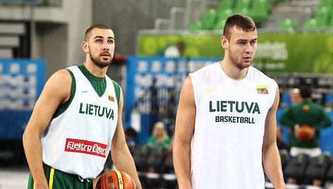 Jonas Valančiūnas ir Donatas Motiejūnas