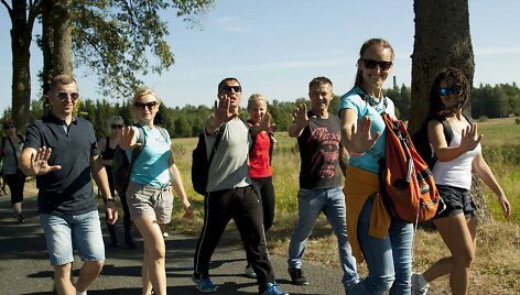 Labdaringame žygyje aplink &Scaron;ilutę dalyvavę žygeiviai surinko beveik 2 tūkst. eurų.