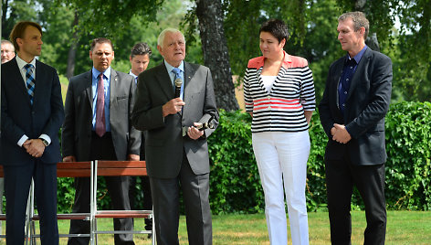 Valdas Adamkus, Daina Gudzinevičiūtė, Arvydas Juozaitis 