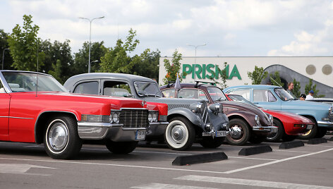 Renginio dalyvių automobiliai