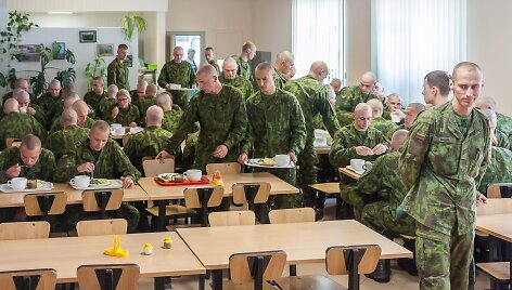 &Scaron;auktinių ir savanorių maitinimas