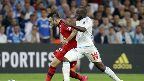 Lassana Diarra stabdo Mathieu Valbueną