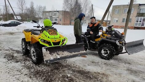 Keturratininkai valė gatves ir &scaron;aligatvius