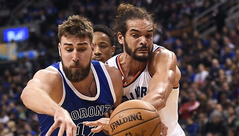 Jonas Valančiūnas ir Joakimas Noah