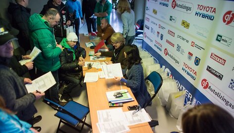 &bdquo;Halls Winter Rally&ldquo; dalyviai atvyko į Uteną