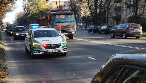 Vilniuje prie Vingio parko susidūrė 3 automobiliai, sužeistas vaikas