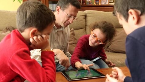 Programėlė &bdquo;Happy Geese&ldquo; padeda autizmu sergantiems vaikams ir jų tėvams