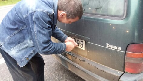Sulaikytas pažeidėjas geranori&scaron;kai pats nusisuko numerius