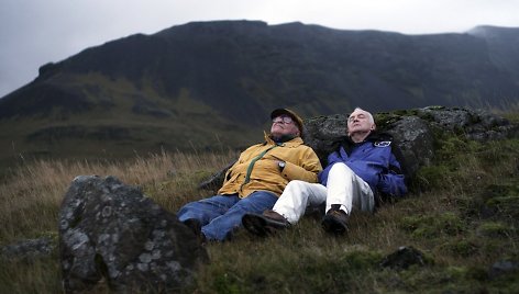 Filmo „Senukai ir geizeriai“ kadras 