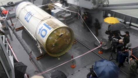 &Scaron;iaurės Korėjos &bdquo;Unha-3&ldquo; raketos dalis