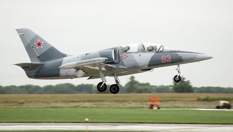 Karinis lėktuvas L-39